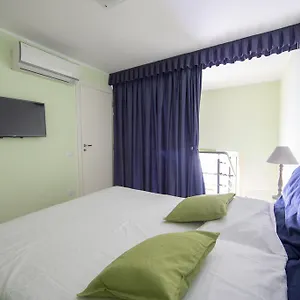 aristovascio.hotels-amalfi.com/
