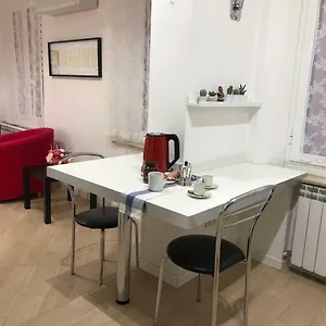 Temporary House Vicolo Colombina Bologne