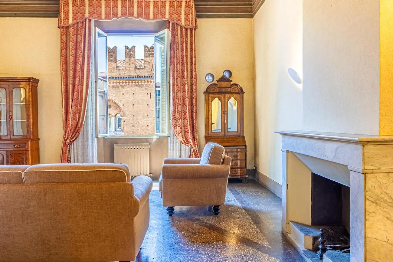 Casa Hygiea In Canton De' Fiori Bologne Italie
